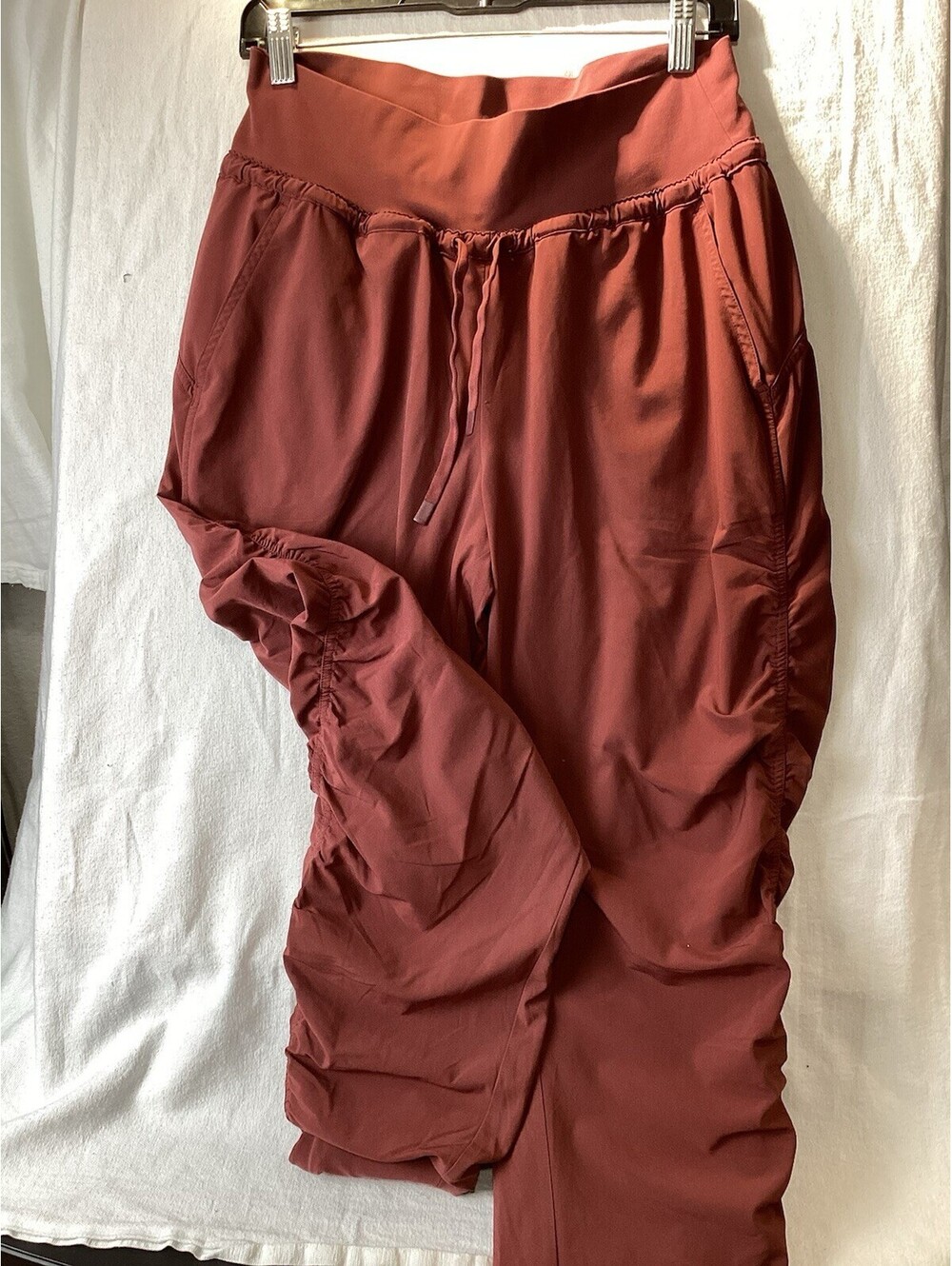 Athleta Attitude Lined Pant Womens 4 Jogger Lightweight Drawstring Salmon Color